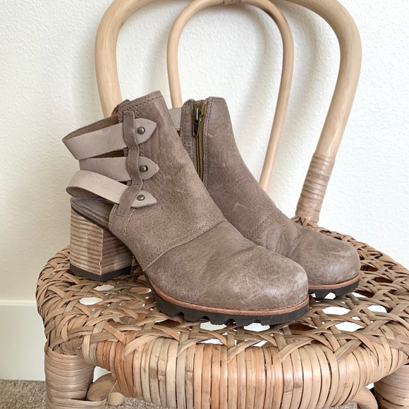 sorel addington bootie